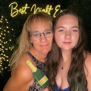 Meet your Posher, Sam